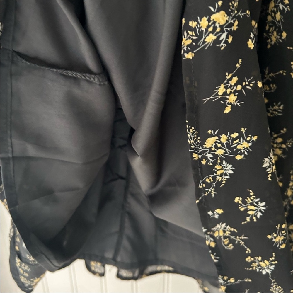 ⭐️ NEW Exlura Black Floral Long Sleeve Mini Dress size small - Picture 5 of 7
